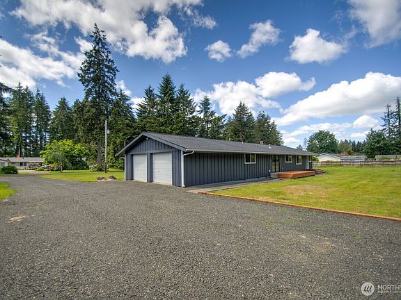 2nd image of 32 Lynch Road