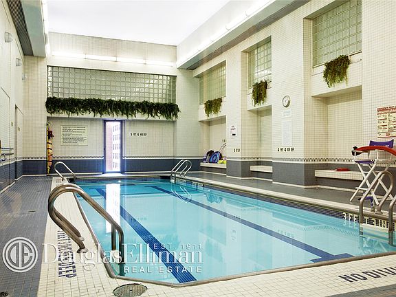 5th image of 301 W 57th St APT 19C
