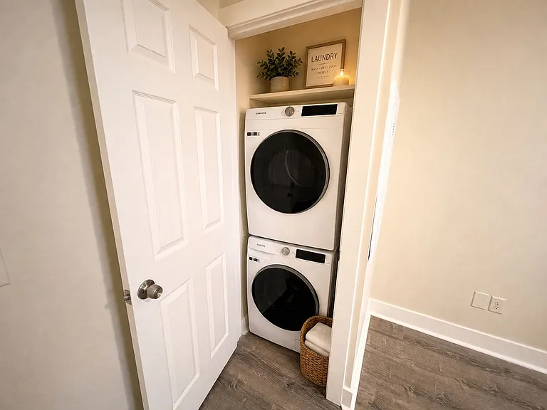 200 Amber St #106 — Photo 7