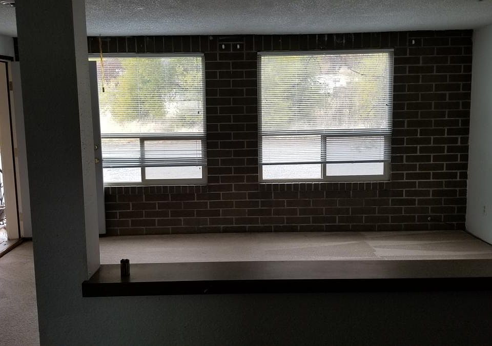 Large, energy-efficient windows