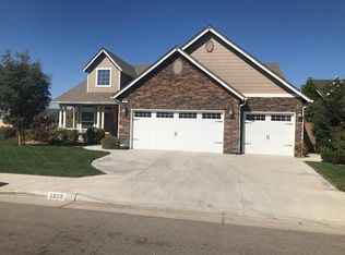 6868 W Oak Ave, Fresno, CA 93722