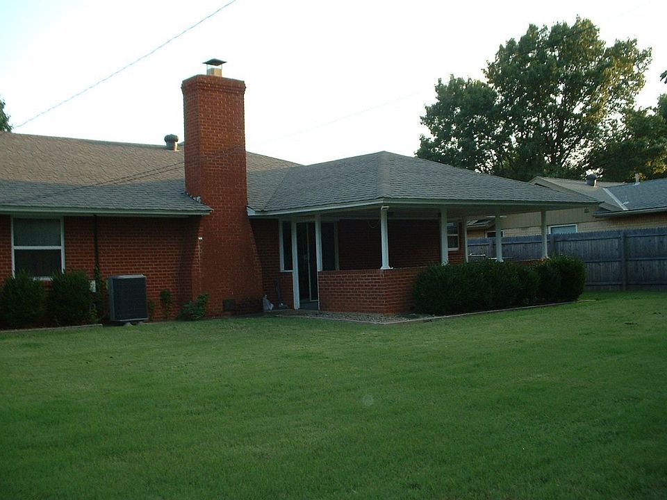 2nd image of 201 Orchard Dr