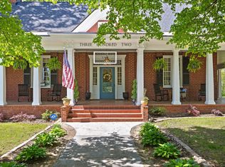 302 S Main St, La Fayette, GA 30728