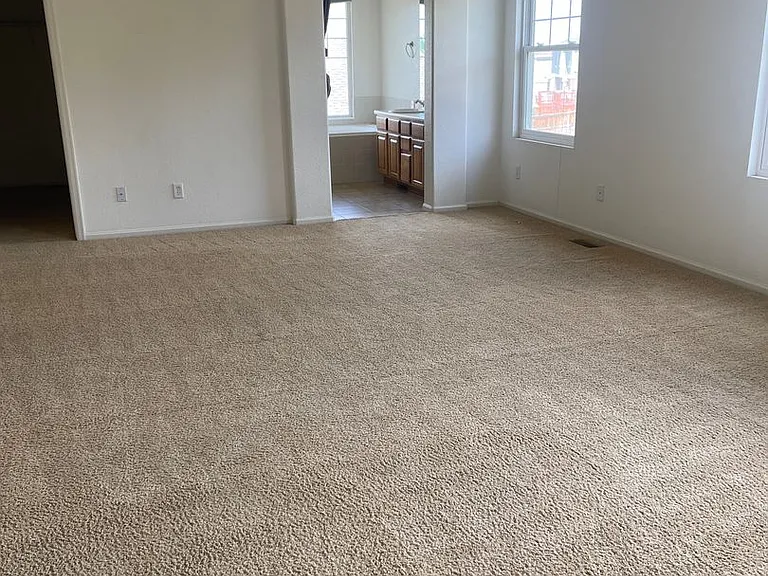 20461 E Duke Dr — Photo 2