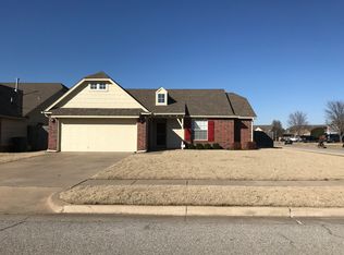 3624 E Aurora St, Broken Arrow, OK 74014