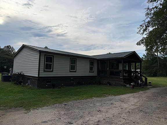 2nd image of 4983 Mount Carmel Rd