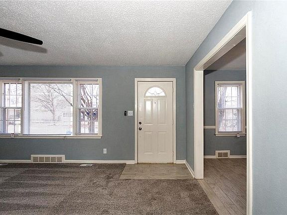 5th image of 8323 Mercier St