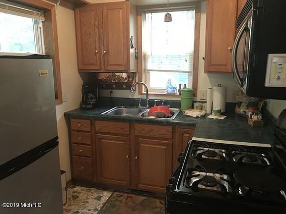 4th image of 9255 N Woodbridge Dr