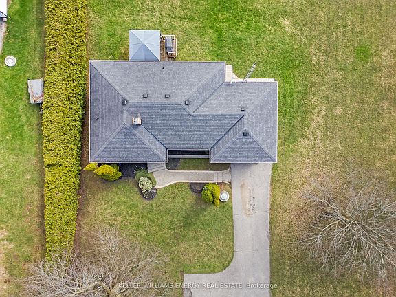 4th image of 2385 Maple Grove Rd