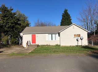 5839 NE Simpson St, Portland, OR 97218