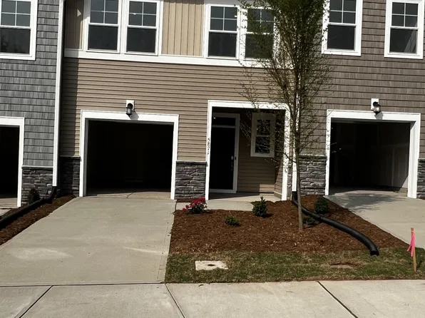 5871 Woodlawn Dr, Durham, NC