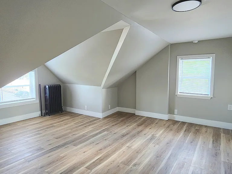3rd floor bedroom. Angle 2.
