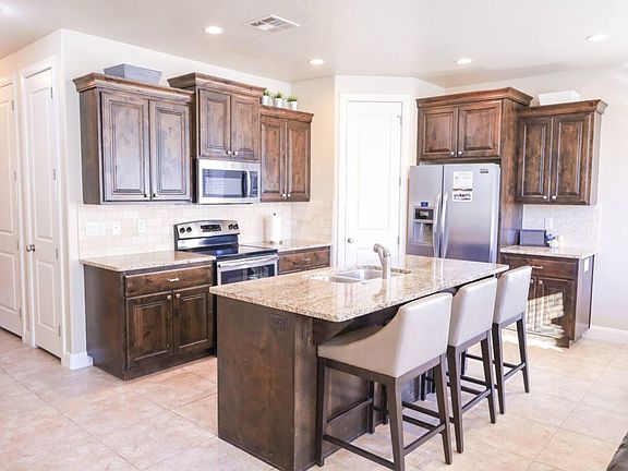 3rd image of 4285 E Razor Ridge Dr