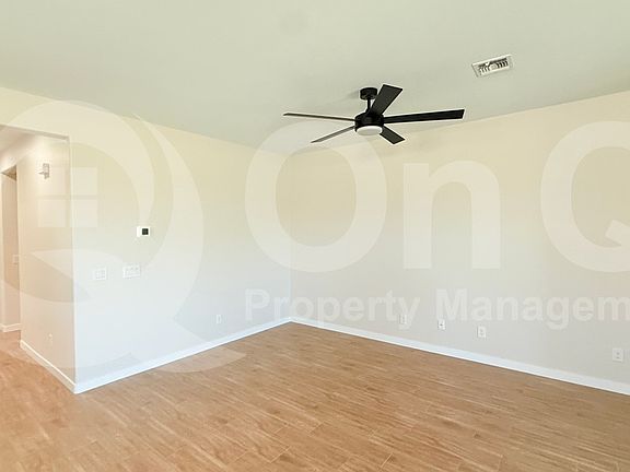 5th image of 1636 E Jardin Pl