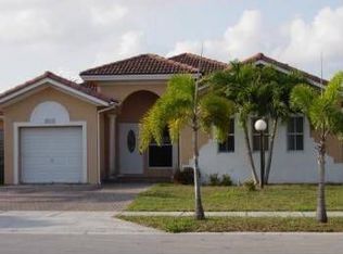 15717 SW 138th Ter, Miami, FL 33196