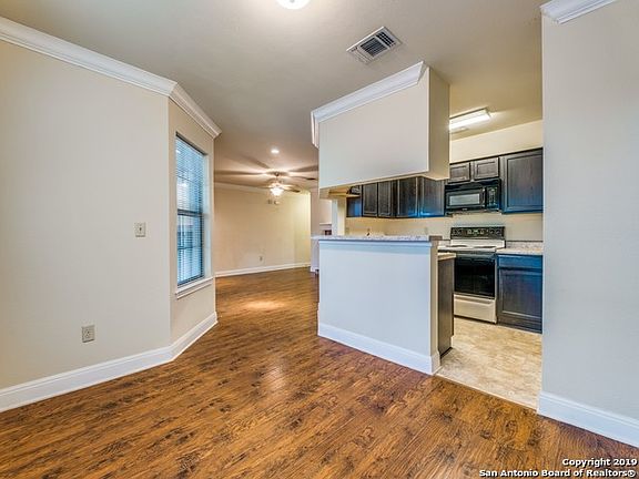 5th image of 10955 Wurzbach Rd APT 1009