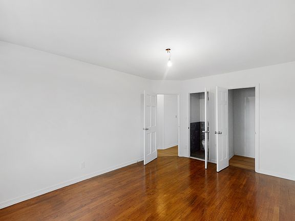 5th image of 2052 E 63rd St Floor 2