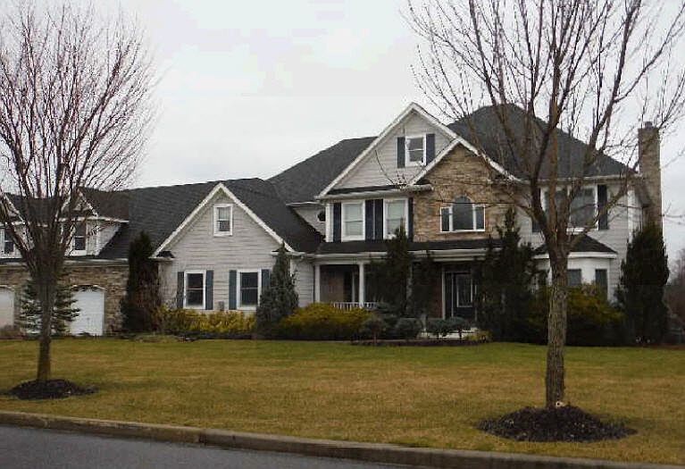 1st image of 12 Fair Oaks Ct