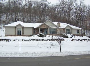 1654 Spruce Dr, Red Wing, MN 55066