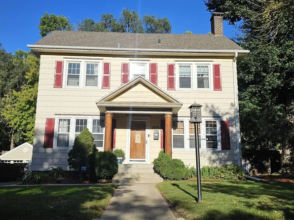 2838 Valley Dr, Sioux City, IA 51104