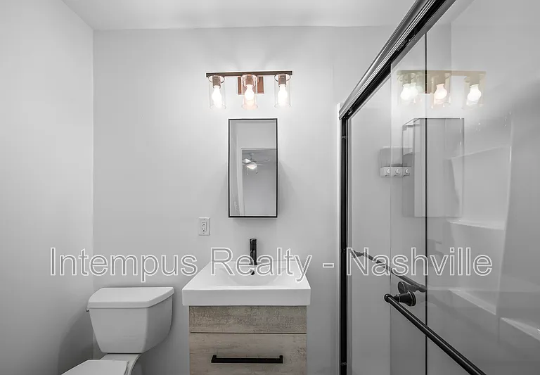 910 Shelby Ave #201 — Photo 8