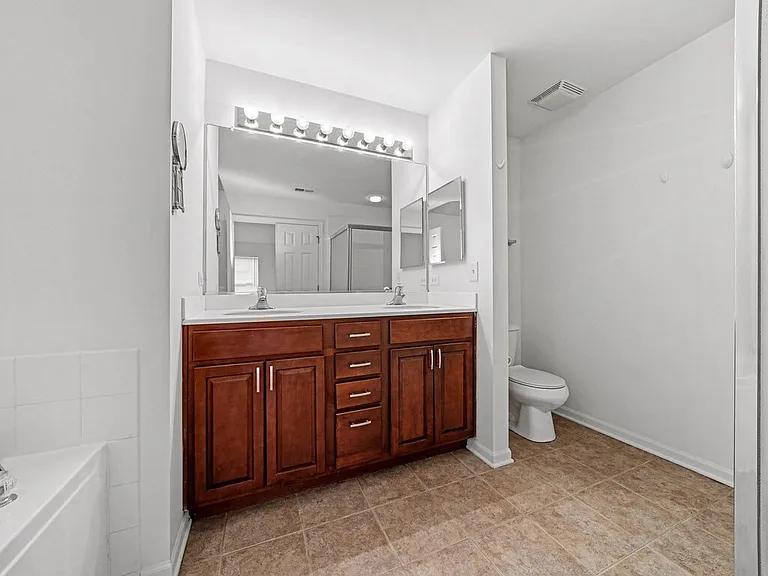 760 Lambert Ln #96-1 — Photo 15