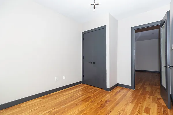 Rented by Nooklyn NYC LLC | media 33