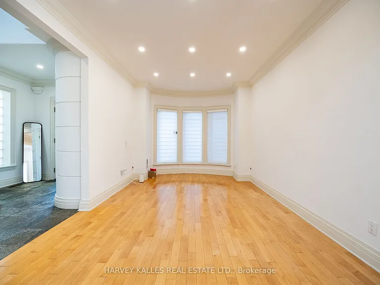 495 Deloraine Ave — Photo 5