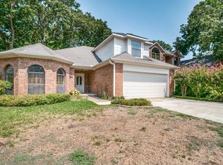 6917 Clear Springs Cir, Garland, TX 75044