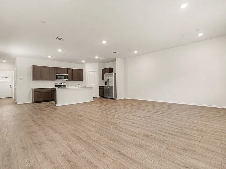 125 Arbor Dr — Photo 6