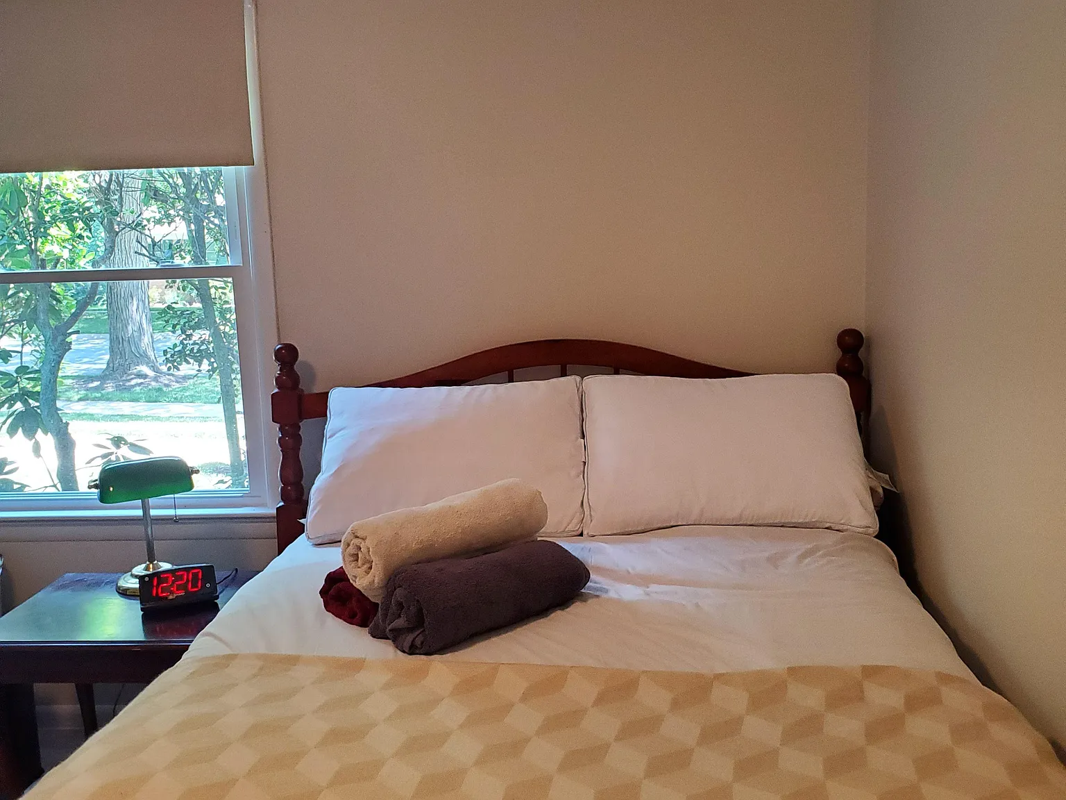 2 bed, 2.0 bath, 1900 sqft, $1,754 — Photo 4