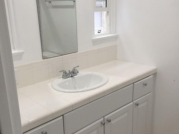 5th image of 1748 Lincoln Blvd #1