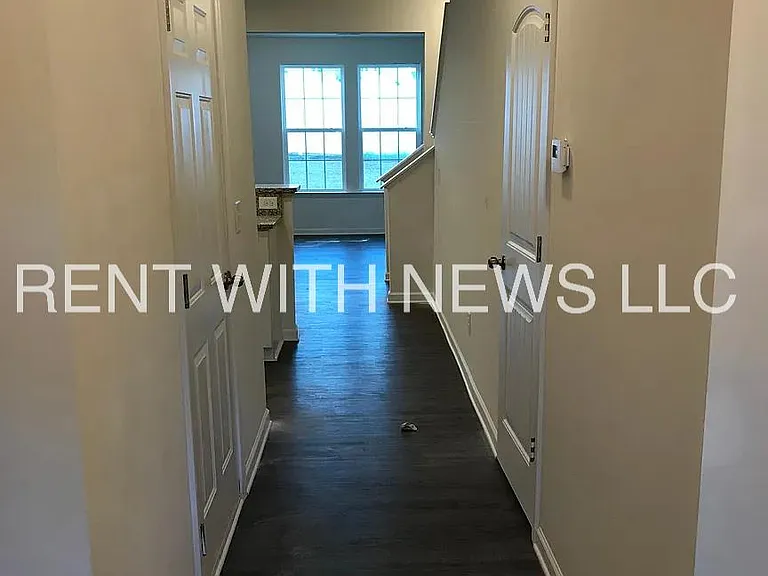 1070 Coldstream Dr — Photo 14