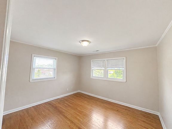 5th image of 705 Depot St NE #2