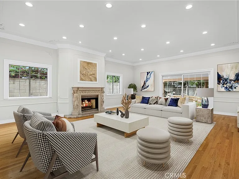 6508 Mammoth Ave — Photo 4
