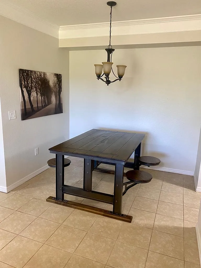 2 bed, 1107 sqft, $1,650 — Photo 2