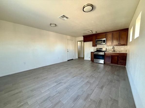 802-1 E Calle De Oro