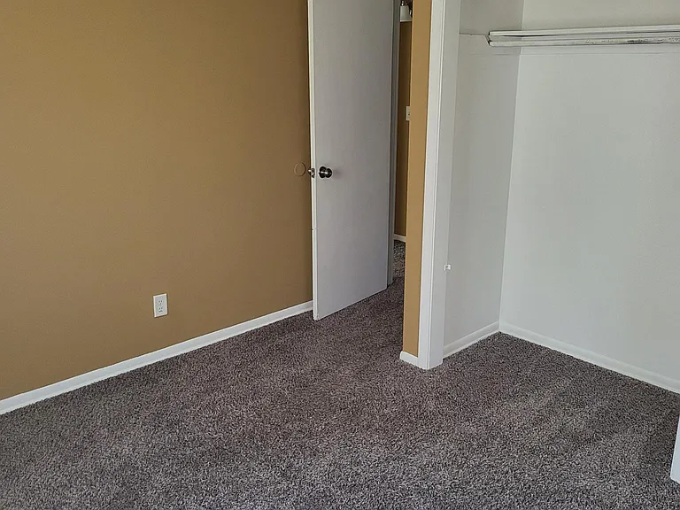 6713 Blondo St #1 — Photo 6