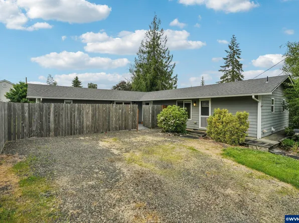 648 SW 3rd St, Sheridan, OR 97378