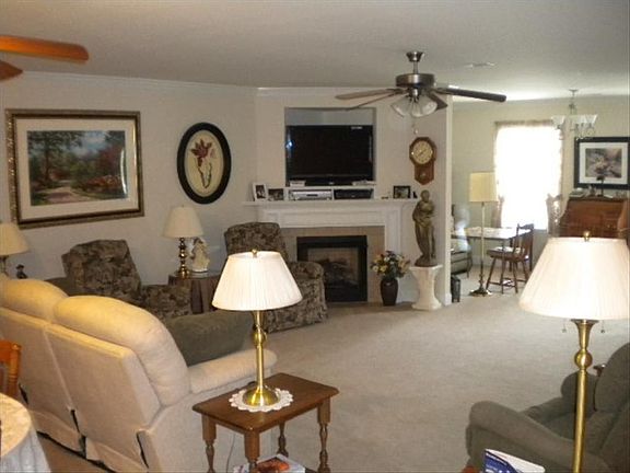 2nd image of 2601 Applebrook Dr
