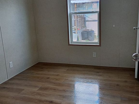 4th image of 214 Bramel Dr