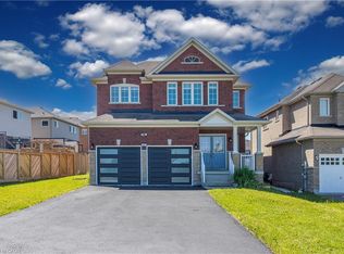 89 Coronation Pkwy, Barrie, ON L4M 0E2