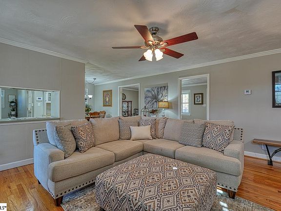 5th image of 153 Walden Cir
