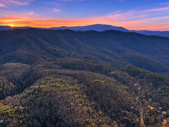 2nd image of 035.19 Forest Trails Dr #R