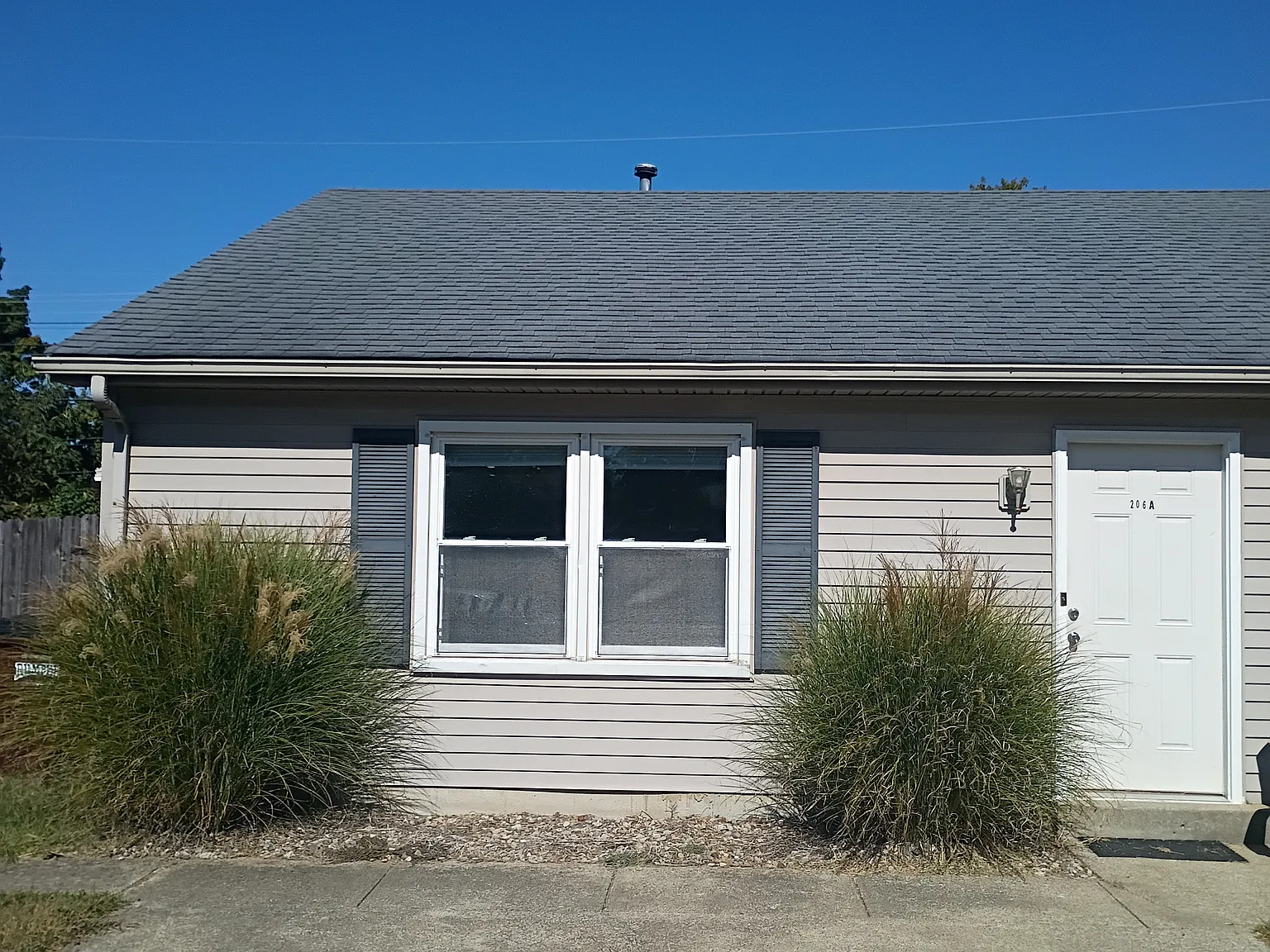 206 Black Hawk Cir — Photo 1