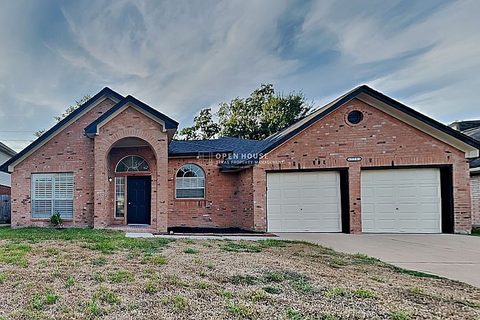 1st image of 12203 Canterhurst Way