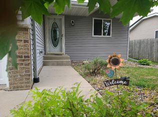 4248 Red Hawk Dr SE, Rochester, MN 55904