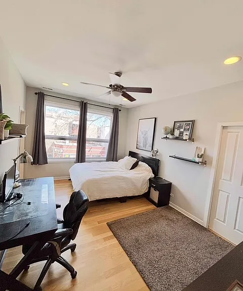 1150 N Hoyne Ave — Photo 13