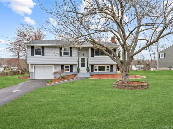 31 Eaton Drive, Wallingford, CT 06492