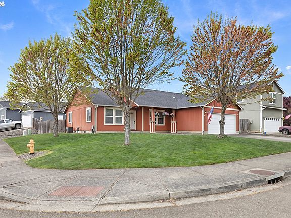 2nd image of 176 Othello Ave